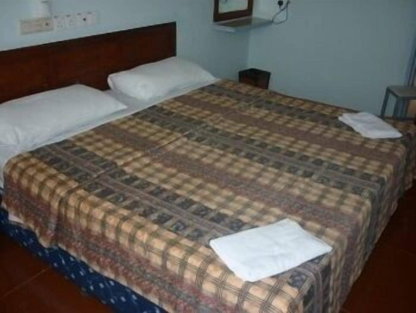 J &J Hotel Kota Kinabalu Luaran gambar